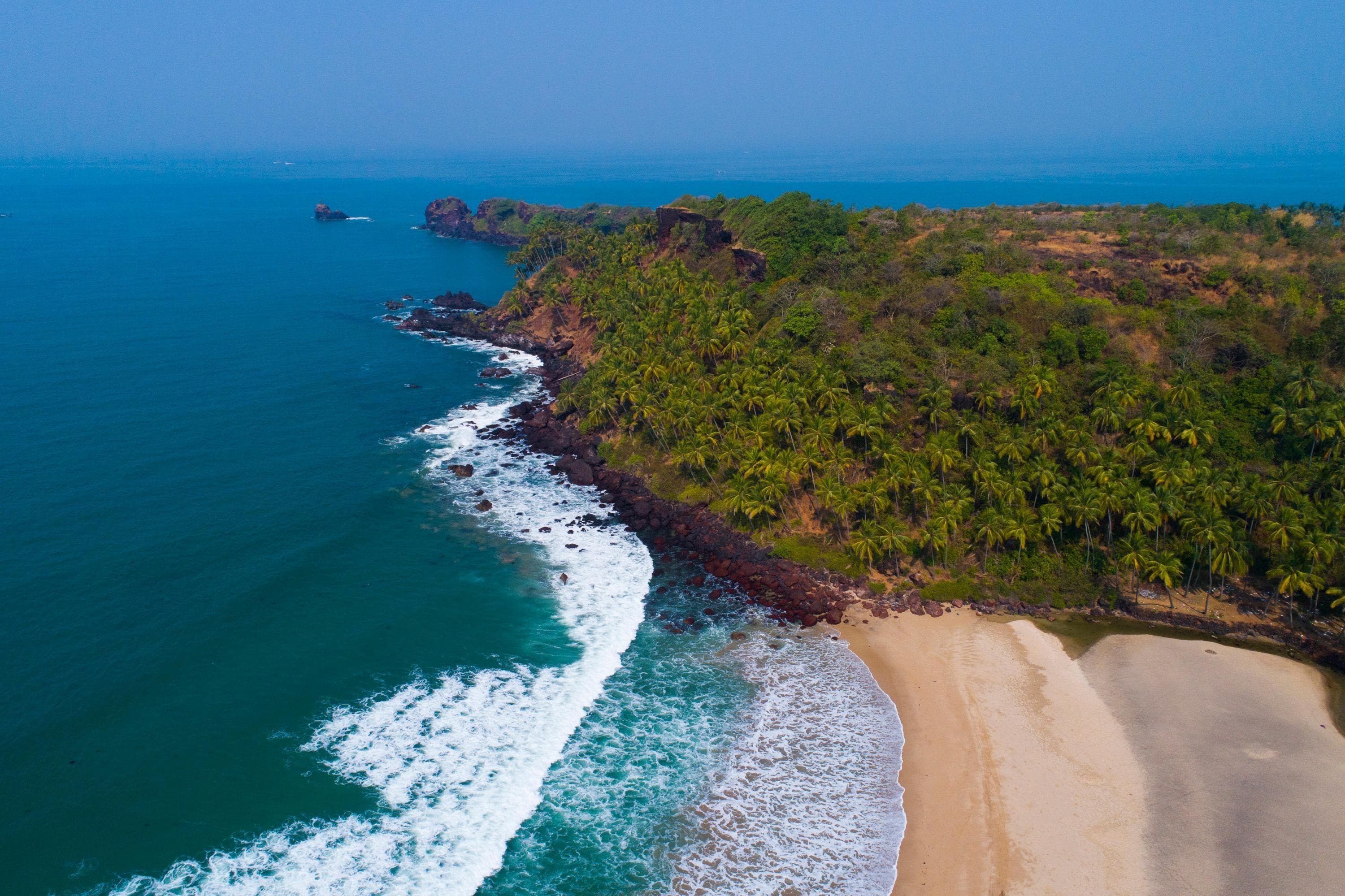 How to Reach Goa: Flight, Train & Road Options
