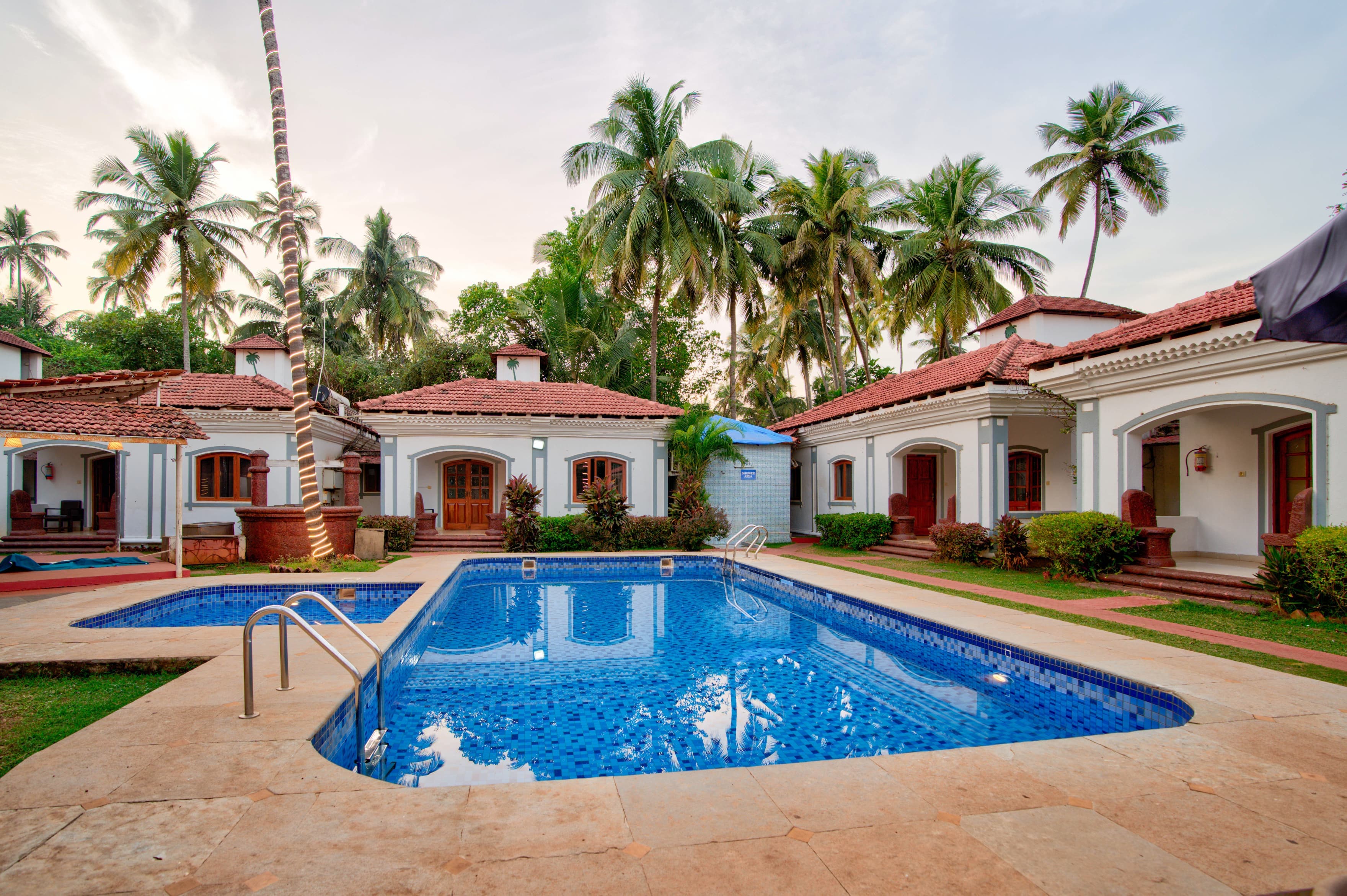 Meridian Palms Villa Estate