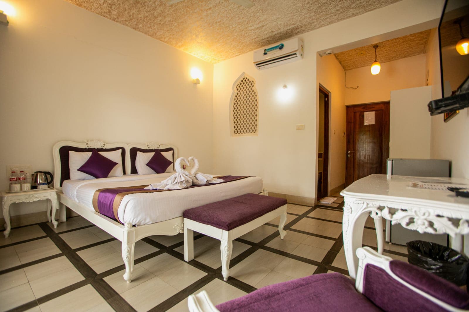 Villa vs Resort vs Boutique Hotel in Goa: A Full Comparison