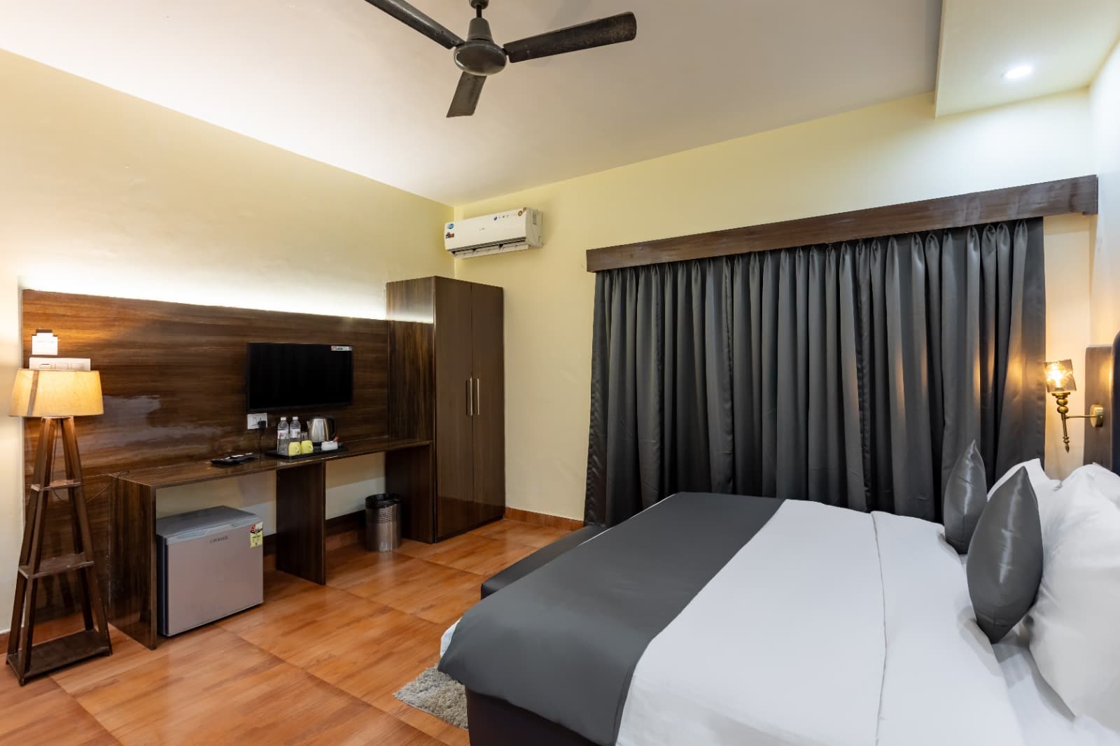 Seabreeze Grand Villa — view 3