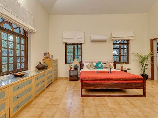 Shoreline Edge Resort — view 8