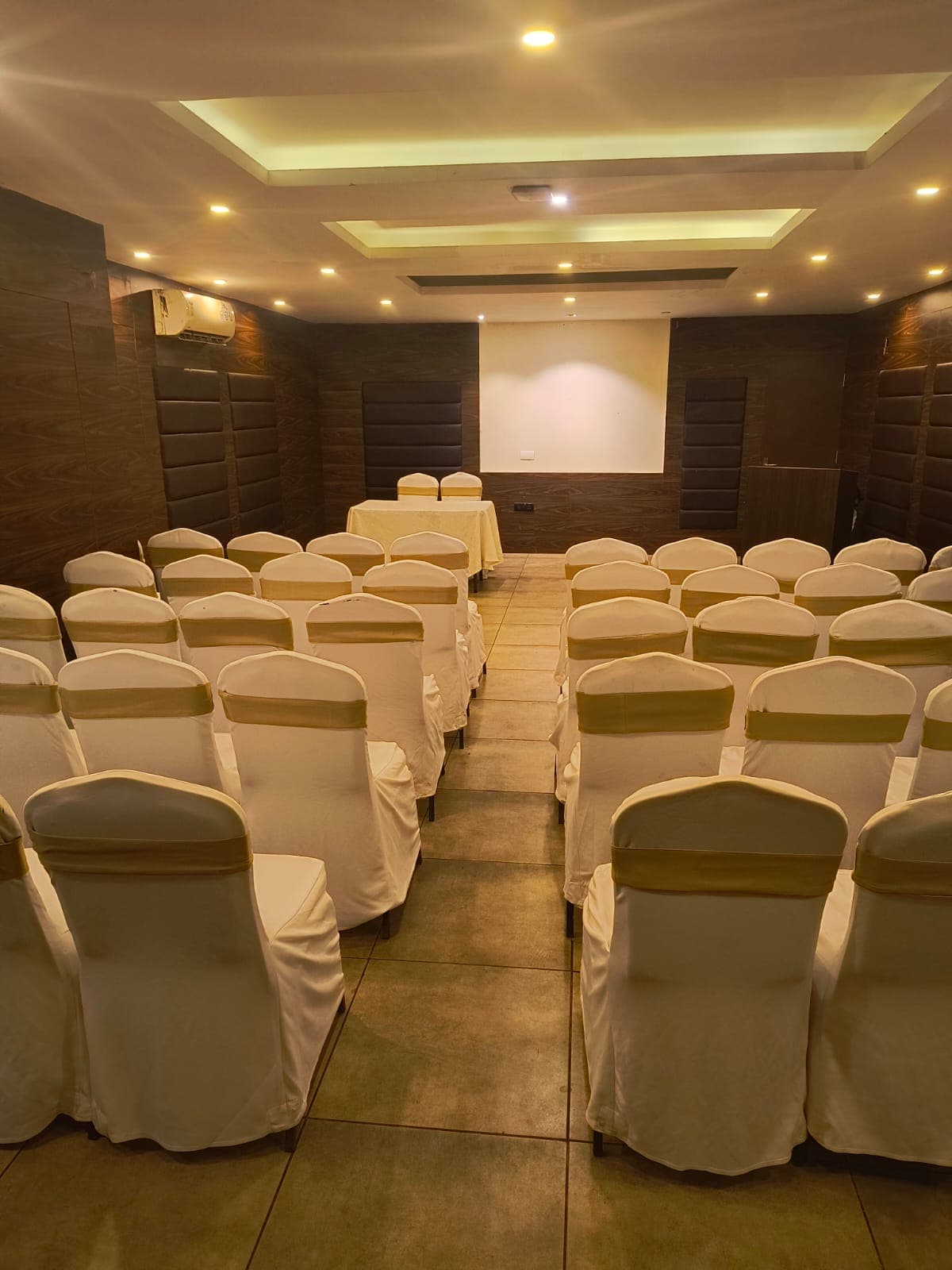 Sundowner Candolim Resort — view 11