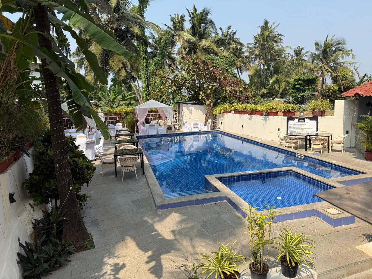 Sundowner Candolim Resort — view 3