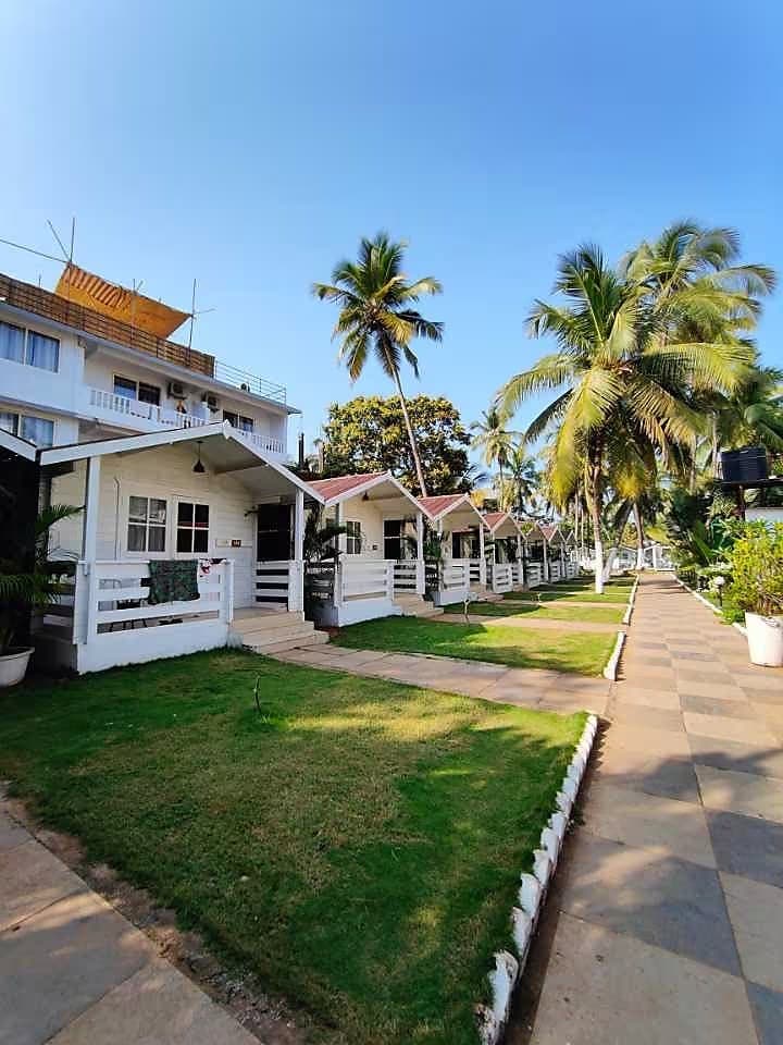 Sunset Cove Cottages — view 8