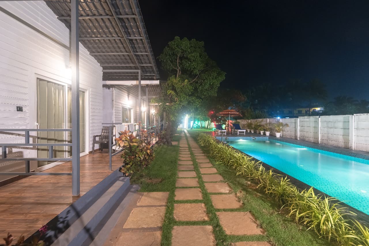 Vellum Shore Hotel — view 8