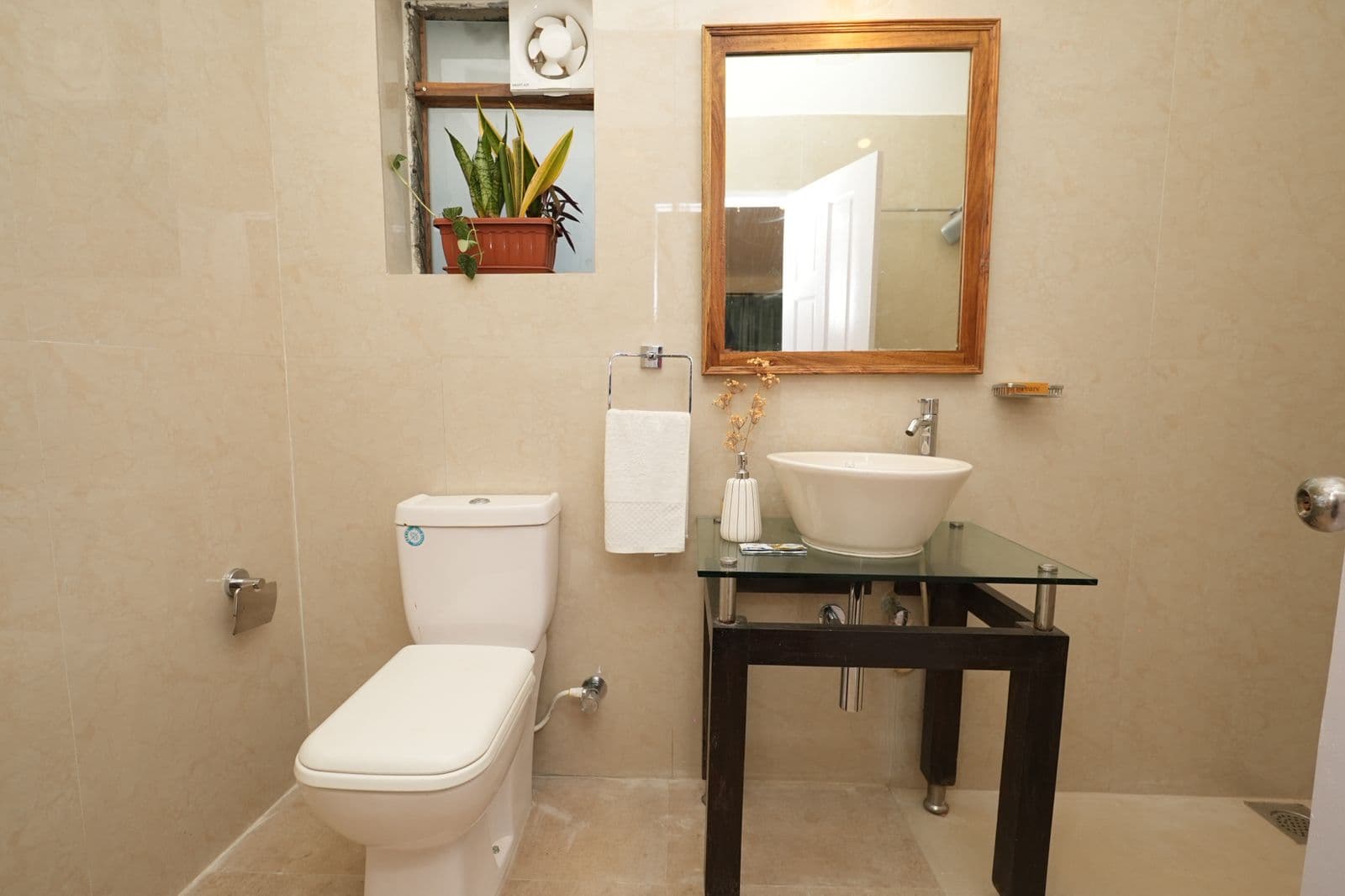 Wooden Cove Resort — view 6